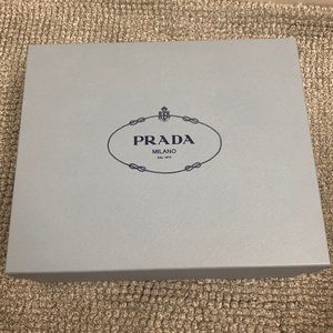 Prada box 📦